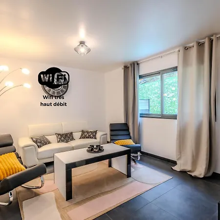 Holiday home Chic Vanilla Home, Maison Moderne Entre Annecy Et Geneve